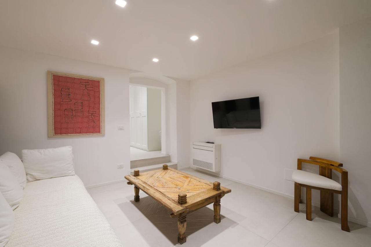 Old Stone House Apartment Bari Exterior photo