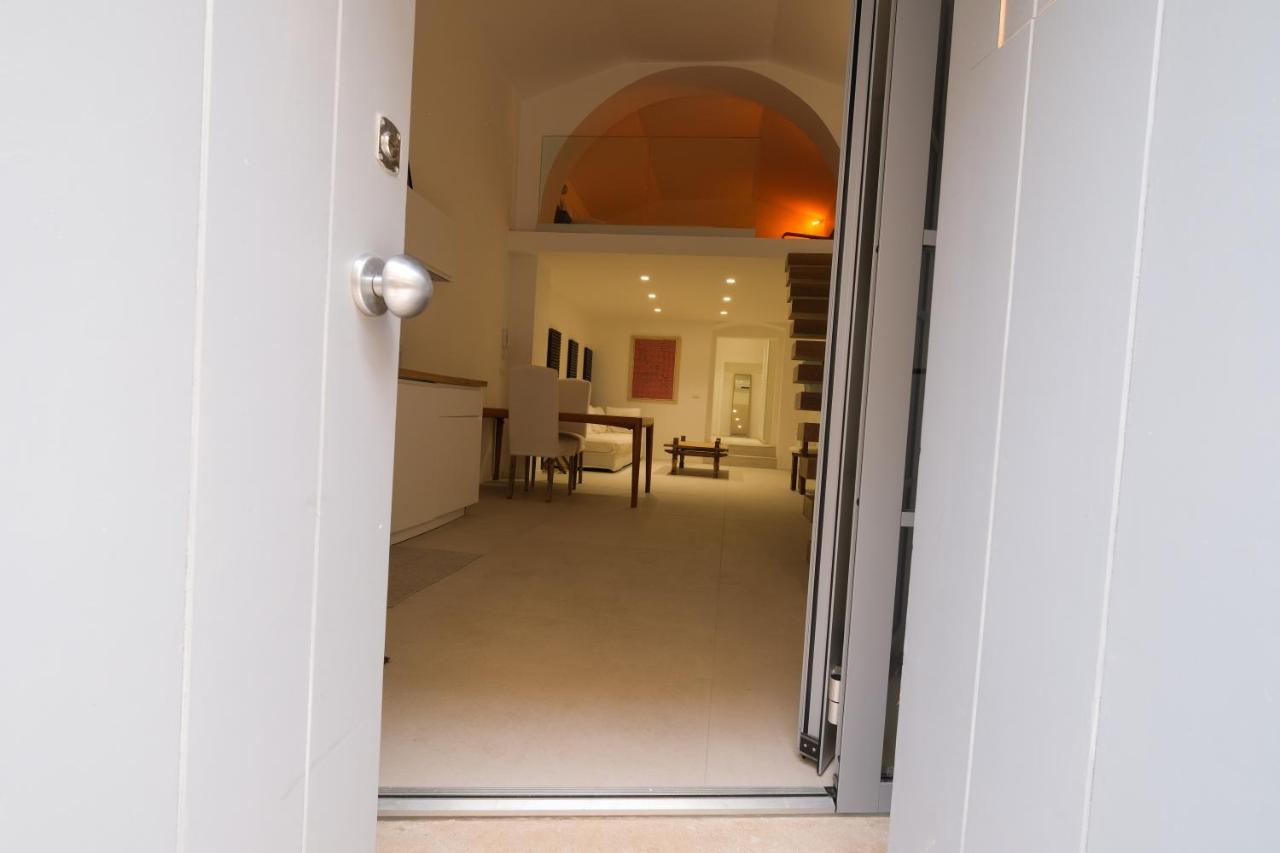 Old Stone House Apartment Bari Exterior photo